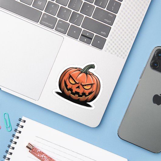 Grumpy Pumpkin Sticker – Halloween Mood (Laptop mit iPhone)
