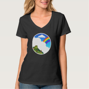 Grumpy Toad auf einem grasbewachsenen Hügel mit Hi T-Shirt