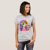Grumpy Unicorn Needs Coffee Cartoon T-Shirt (Vorne ganz)