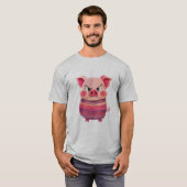 Grumpy Wooden Pig Tee – Cartoon mit geschichteter  (Vorne ganz)
