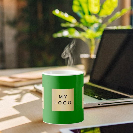 Grün des Firmenlogos Kaffeetasse