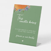 Grün diese Kerze brennt in einer Gedächtnishochzei Sockelschild (Vorderseite)