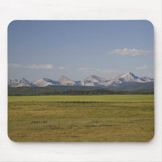 Grün-Felder und Rolling Hills mit Bergen Mousepad (Vorne)