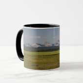 Grün-Felder und Rolling Hills mit Bergen Tasse (Vorderseite Links)
