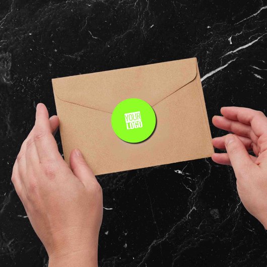 Grün fluoreszieren - Logo hinzufügen Runder Aufkleber