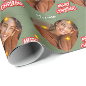 Grün frohe Weihnachten mit 1 Herz Foto und Name Geschenkpapier (Rolleneckpunkt)