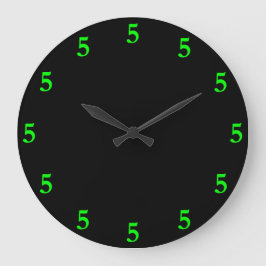 Grün fünf Uhr irgendwo auf schwarz