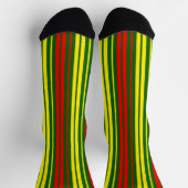 Grün Gelb Rot Vertikale Streifen Design   Socken (Oben)