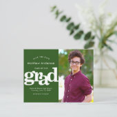 Grün gerettet Datum Abschluss Foto fett Typografie Einladungspostkarte (Stehend Vorderseite)