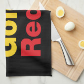 Grün, Gold und Rot. Handtuch (Viertel Falte)