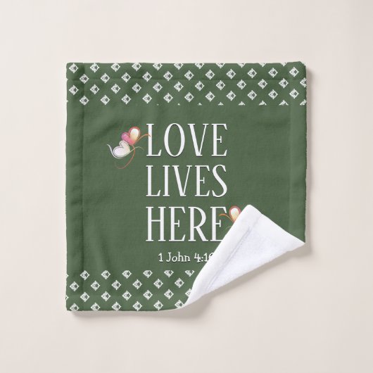 Grün | LIEBE LEBT HIER | Stilvoll anpassbar Badhandtuch Set (Waschlappen)