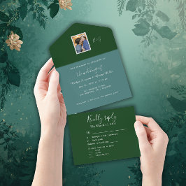 grün-minimales extravagantes Paar Foto monogramm All In One Einladung