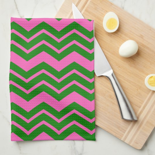 Grün Pink Chevron Zickzack Design  Geschirrtuch (Viertel Falte)