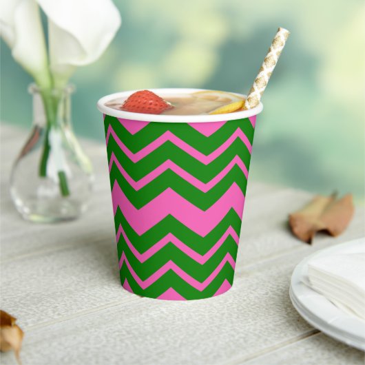 Grün Pink Chevron Zickzack Design Pappbecher (In Situ)