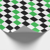 Grün Schwarz Weiß Karomuster Design  Geschenkpapier (Ecke)