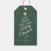 Grün sehr frohe Weihnachtsbaum Familienname Geschenkanhänger (Vorderseite)