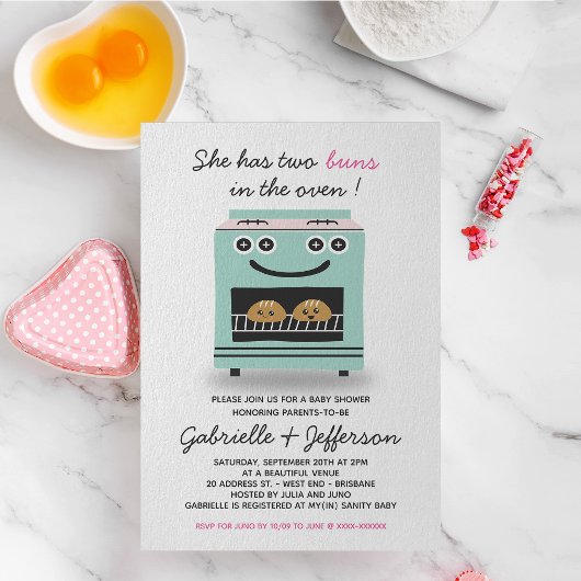 Grün und rosa Blüten in der Oven Twins Kinderdusch Einladung