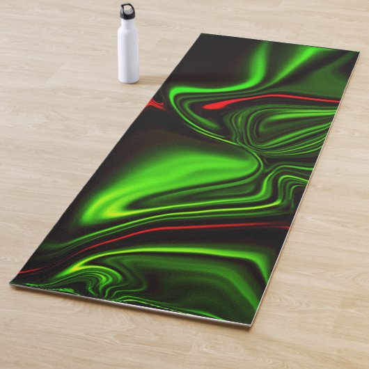Grün und rot gekrümmte Linien über dunkelgrünem Fo Yogamatte (Beispiel)