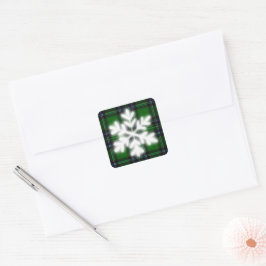 Grün und Schwarz Kariert mit Schneeflocken Quadratischer Aufkleber