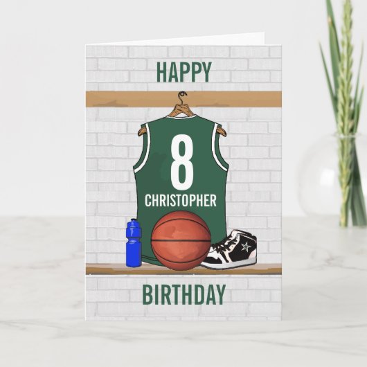 Grün und Weiß Basketball Jersey Happy Birthdday Karte (Vorderseite)