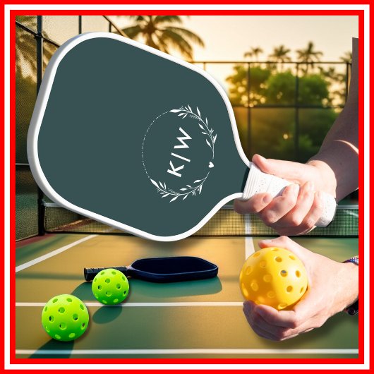Grün und Weiß | Monogram für moderne Initials Pickleball Schläger