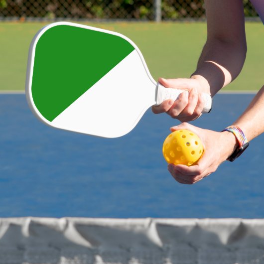 Grün und Weiß Pickleball Schläger (InSitu)