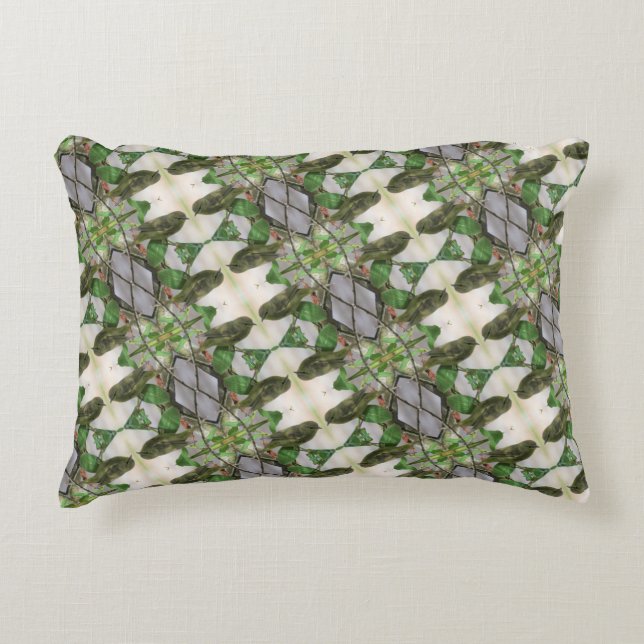 Grün/Weiß Kissen mit einem Vogelschwarm im Hinterh (Vorderseite)