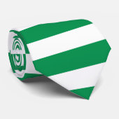 Grün-weiße Krawatte (Gerollt)