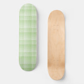 Grün-weißes Schachbrettmuster abstrakt Skateboard (Vorderseite)
