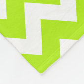 Grün Zickzack mit schwarzem Personalisiertem Namen Fleecedecke (Ecke)