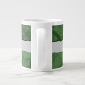 Grünbuch, zerbrochenes Papier, Ihr Name Jumbo-Tasse (Rückseite)