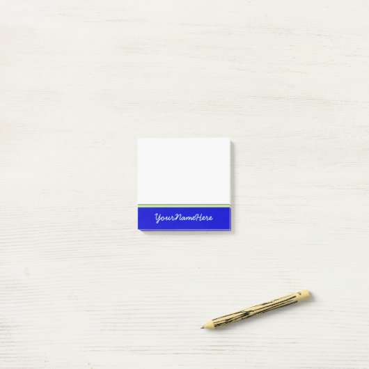 Grundlegender, schlichter, blauer Hintergrund + Post-it Klebezettel (Auf Schreibtisch)