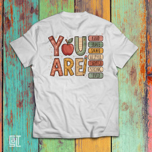 Grundschule Du Bist Freundlich Mutig Inspirierend T-Shirt