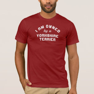 Grundstück eines Yorkshire Terrier T-Shirt