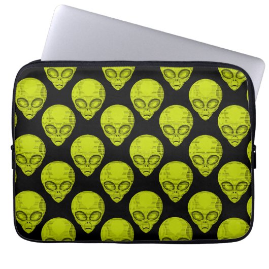 Grüne Alien Laptopschutzhülle (Vorderseite)