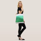 Grüne Alligatorfläche auf einer Stofftocktasche Tasche (Am Model)