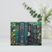 Grüne alte Bücher und Blüten Postkarte (Stehend Vorderseite)