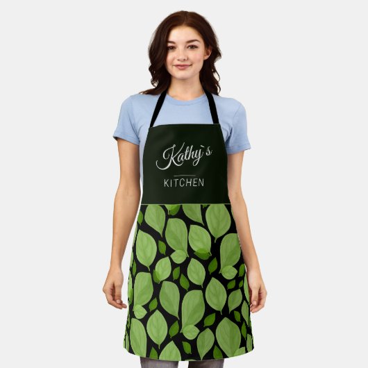 Grüne Basilikum Herb Leaf Muster Botanischer Name Schürze (Getragen)