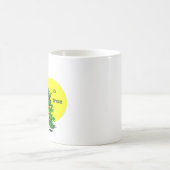 Grüne Bäume und gelbe Sonne, Pflanze eines Baumes Kaffeetasse (Mittel)