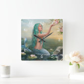 grüne behaarte Meerjungfrau Quadratische Wanduhr (Zuhause)