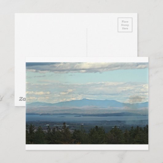 Grüne Berge Postkarte (Vorne/Hinten)