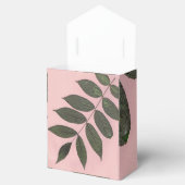 GRÜNE BLÄTTER AUF PINK GESCHENKSCHACHTEL (Geöffnet)