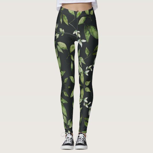 grüne Blätter auf schwarzem Hintergrund Leggings (Vorderseite)