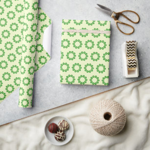Grüne Blätter in einem gelben Kreis Geschenkpapier