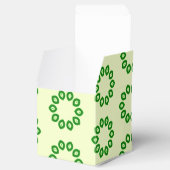 Grüne Blätter in einem gelben Kreis Geschenkschachtel (Geöffnet)