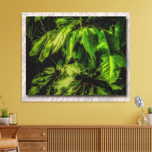 Grüne Blätter in sonnendurchfluteten Leinwand druc (Insitu (Wohnzimmer))