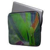 Grüne Blätter Nah Laptopschutzhülle (Vorderseite Links)