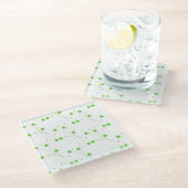 Grüne Blume des hellen Frühlings, kleine Blumendru Glasuntersetzer (Schrägansicht)