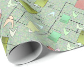 Grüne Bumerangs mit Veilchen und Rosa Geschenkpapier (Rolleneckpunkt)