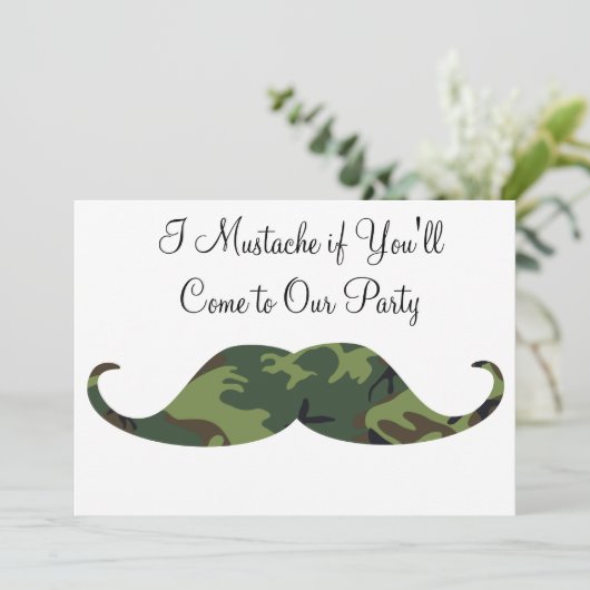 Grüne Camouflage Mustache - Ich Mustache, wenn Sie Einladung (Stehend Vorderseite)